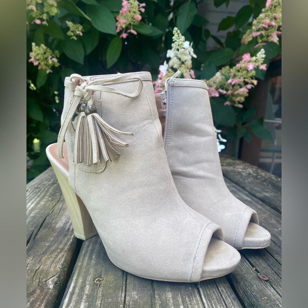 Qupid Cream Peep-Toe Heeled Boots